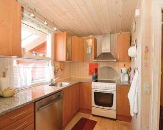 3 Bedroom Cozy Home In Fårvang - Fårvang - Cocina