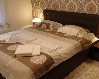 Welcome to Comfort and Views - Hermagor - Bedroom