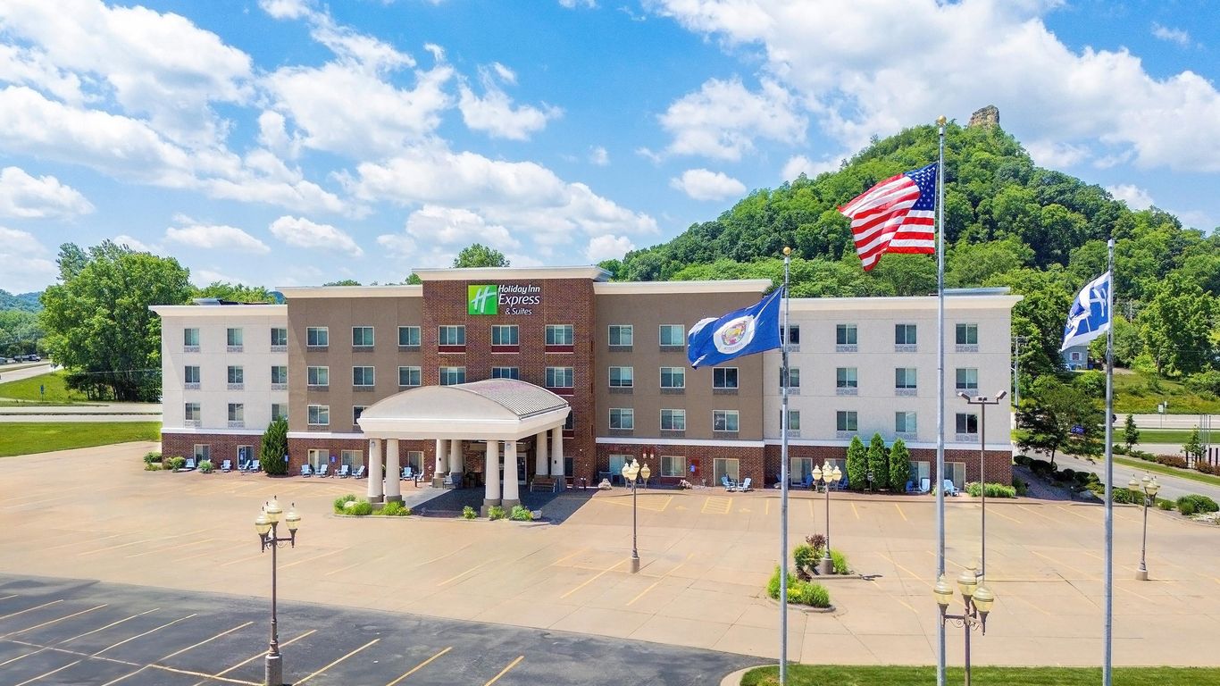 Holiday Inn Express & Suites Winona