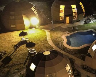Domos Dream hotel cabañas - La Serena - Piscina