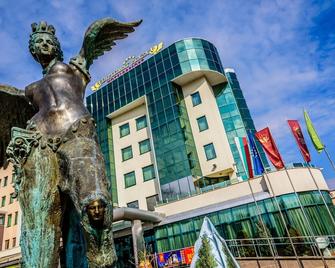 Diplomat Plaza Hotel & Resort - Lukovit - Edificio