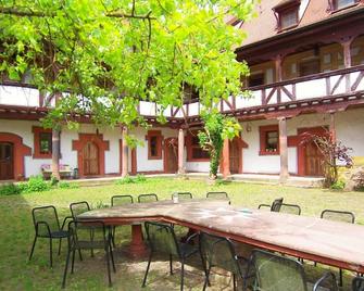 4 romantic castle apartments in the region Heidelberg / Neckar valley - Mosbach - Innenhof