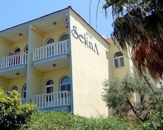 Hotel Selina - Ayvalik - Building
