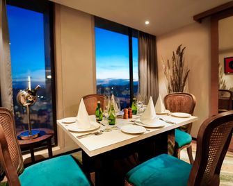 The Regnant - Lucknow - Comedor