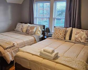 Amazed 3 Bd Hillside House - Hillside - Bedroom