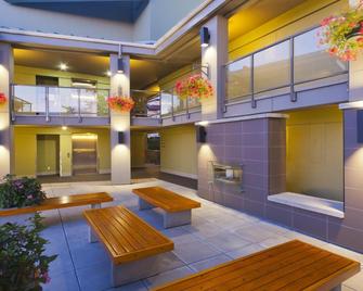 Accent Inns Victoria - Victoria - Piscina