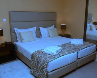 Hotel Imperio Bissau - Bissau - Bedroom