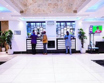 West-Swiss Hotel - Aba - Lobby