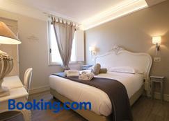 Hotel Villa Margherita - Quercianella - Slaapkamer