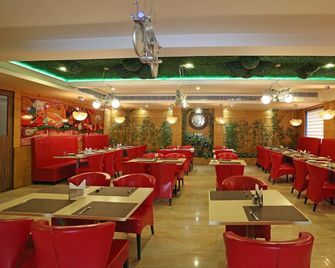 Divinity by Audra Hotels - Mathura - Restaurant