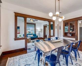 Vino e Vita Historic Pet-Friendly Home-EV Charger - McMinnville - Їдальня