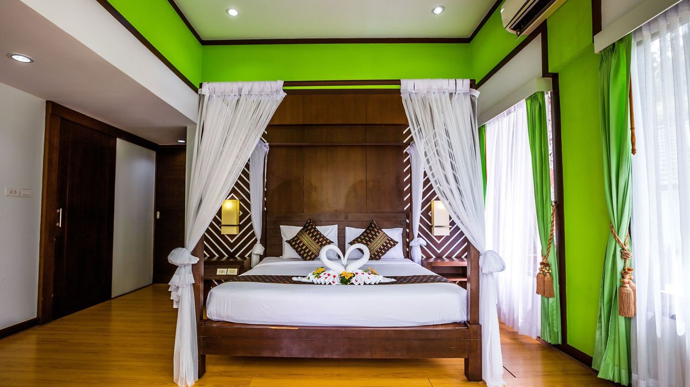 Phi Phi Andaman Beach Resort