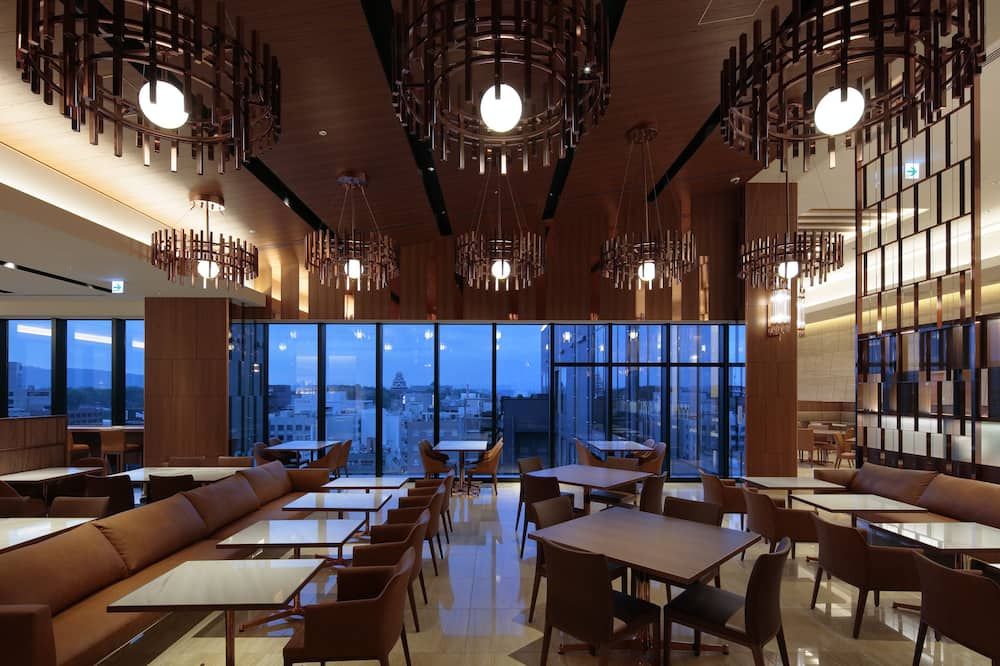 كانديو هوتلز كوماموتو شينشيجاي - كوماموتو - مطعم