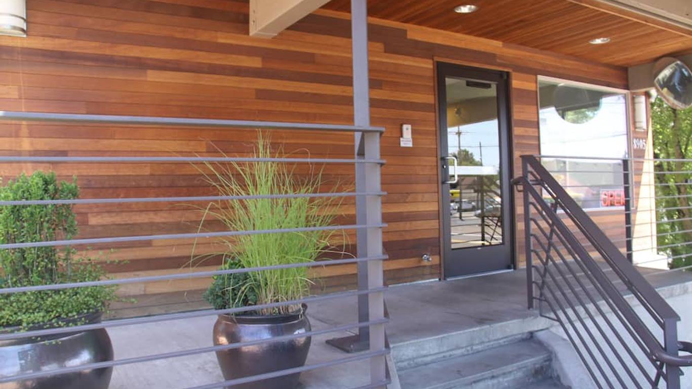 Aladdin Inn & Suites