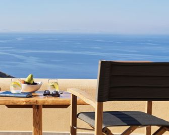 Avaton - Folegandros