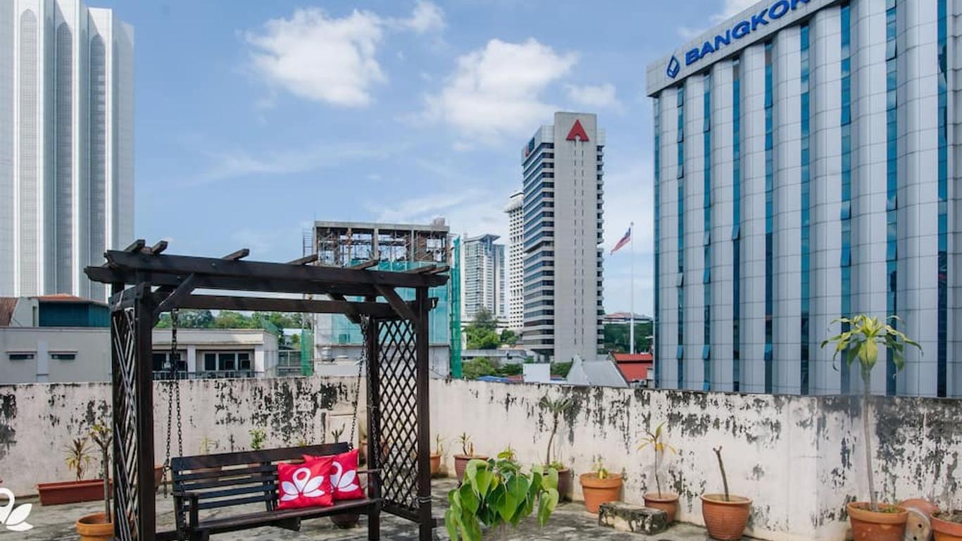 The Explorers Guesthouse And Hostel