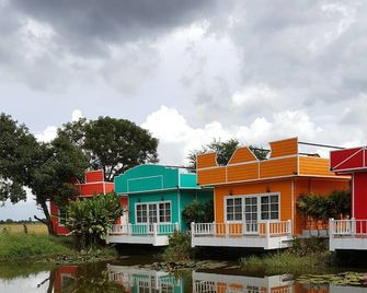 S. Parsukdee Resort - Ayutthaya - Building