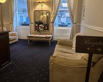 Thanet Hotel Annex - London - Living room