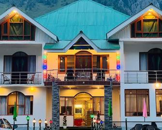 Hotel Golden Peak Sonamarg - Sonāmarg - Building
