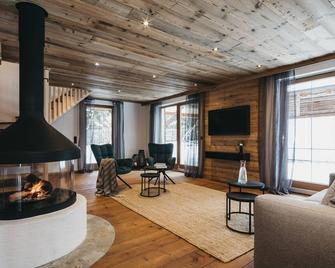 Vaya Seefeld - Seefeld - Sala de estar