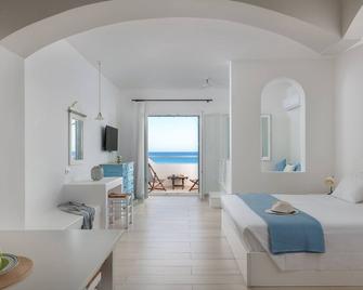 Stegna Akti Luxury Suites - Archangelos - Спальня