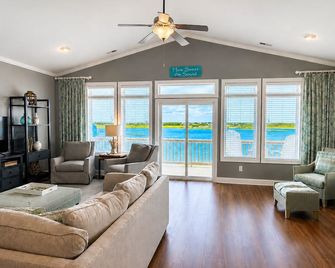 Best Views On The Island! Ocean, waterfront, Boat Dock, Elevator, Pool, Fish! - Topsail Beach - Sala de estar