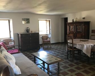 Holiday rentals in Corsica - Luri - Pokój dzienny