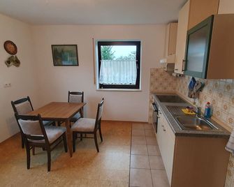 Ferienwohnung Xander - Penzberg - Kitchen