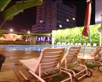 Ferraretto Guarujá Hotel & Spa - Guarujá - Piscina