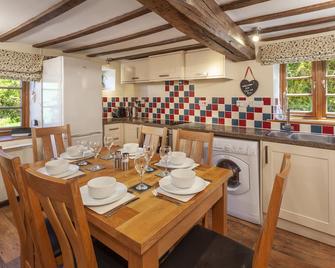 Old Malthouse - Taunton - Dining room
