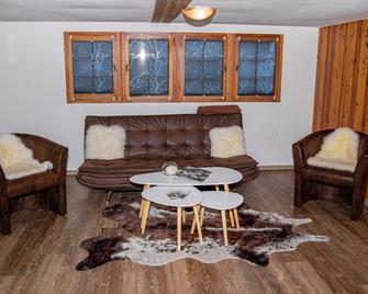 Ferienwohnung Slavica - Randa - Wohnzimmer