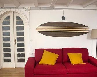 Watermark Surf House - Espinho - Living room