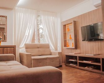 Hotel Colina São Francisco - Gramado - Living room