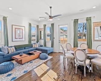 Luxury 4BD with Pool and off street parking - Nueva Orleans - Sala de estar