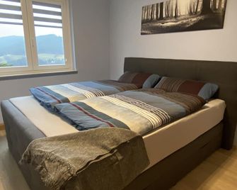 Ferienwohnung am Hirschkopf - Baiersbronn - Bedroom