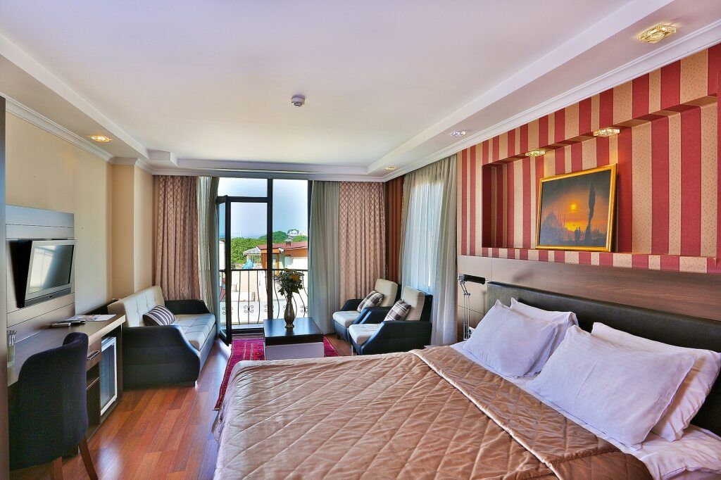 فندق الكنيسة