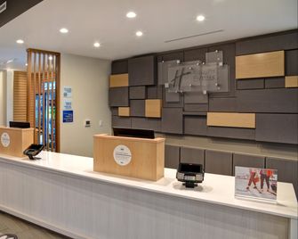 Holiday Inn Express & Suites Ottawa By IHG - Ottawa - Rezeption