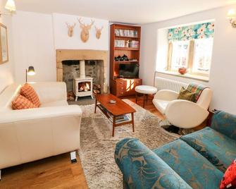 Rose Cottage - Bakewell - Living room