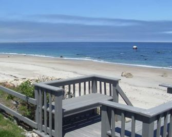 Ocean views and direct beach access to White Horse Beach, Plymouth, MA - Plymouth - Beach