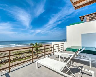 Marea Beachfront Villas - Zihuatanejo - Balcón