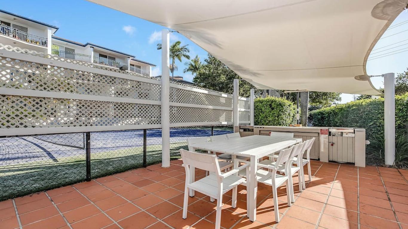 Blue Water Bay Luxury Villas - Southport