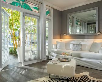 Alexander's Gay and Lesbian Guesthouse - Adults Only - Key West - Living room