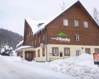 Hotel Alfonska - Benecko - Edificio