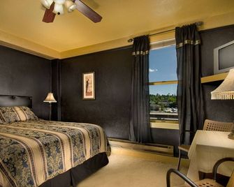 هوتل مونت فيستا - فلاغستاف - غرفة نوم