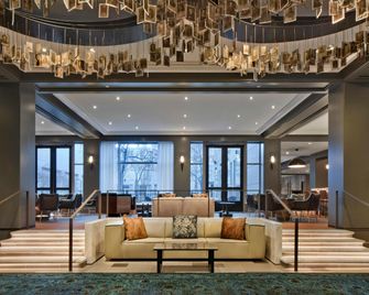 The Logan Philadelphia, Curio Collection by Hilton - Philadelphia - Lobby