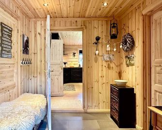 Indoor hot tub, views & nature, cosy family cabin at Filefjell - Tyinkrysset