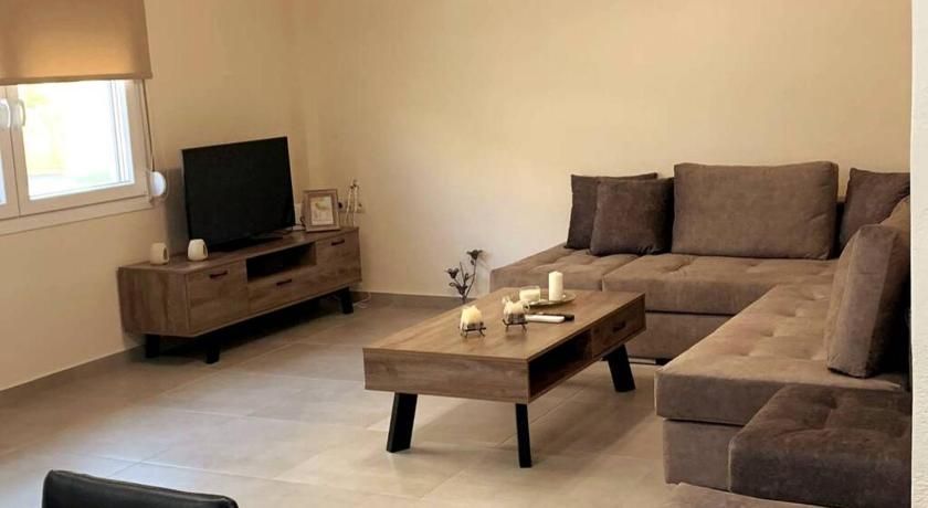 Living room view of Helen`s Luxury Apartment