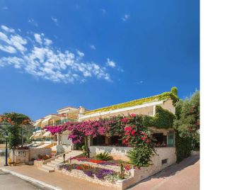 Loutra Beach Hotel - Loutra