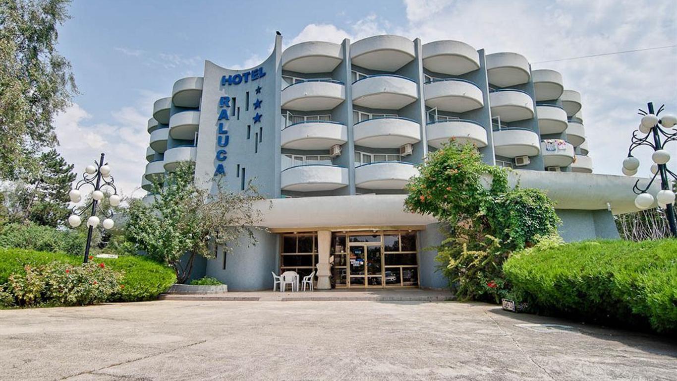 هوتل رالوكا