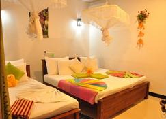 Sigiri Saman Home Stay - Sigiriya - Schlafzimmer